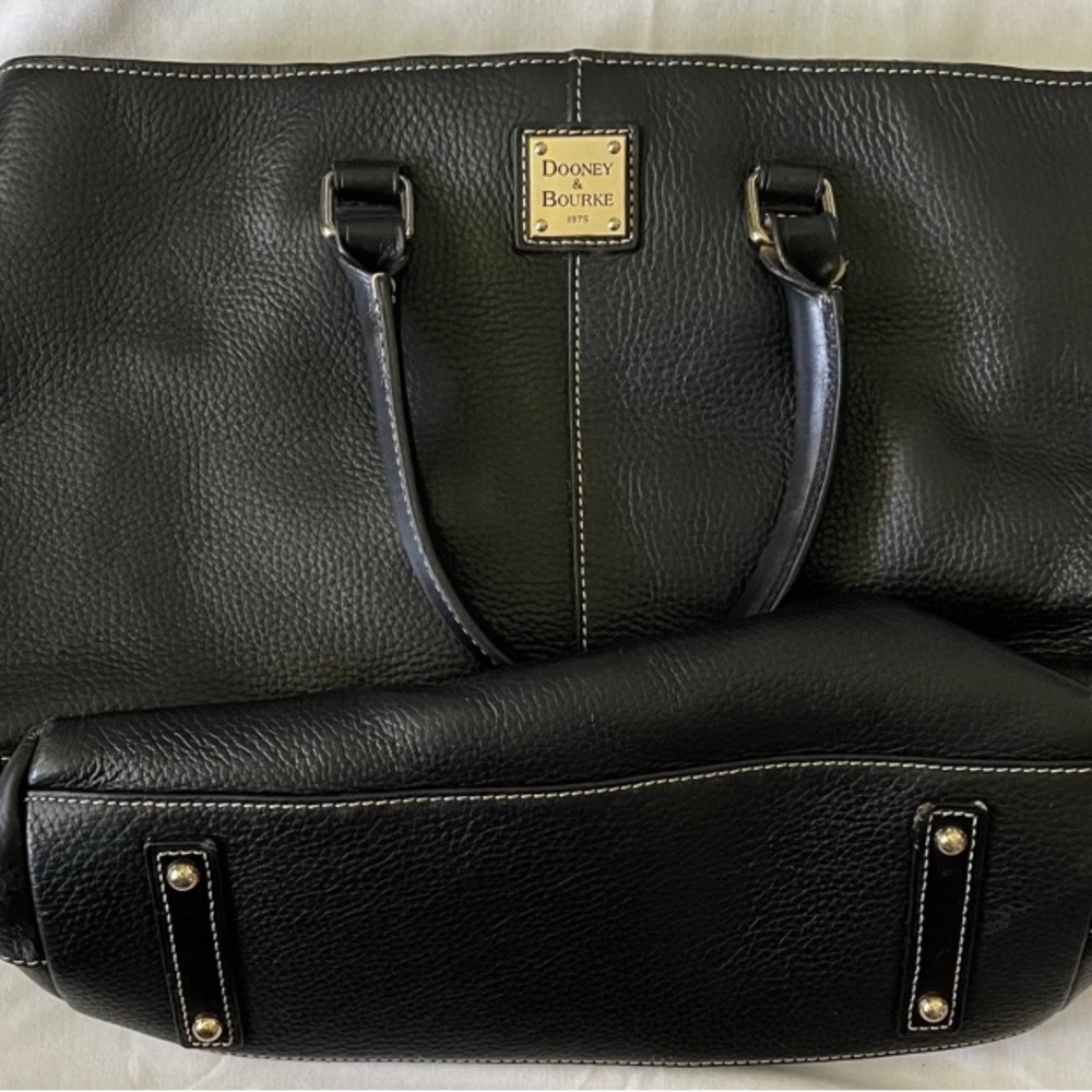 DOONEY & BOURKE black pebbled leather shoulder bag.